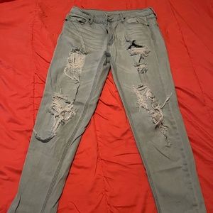 ripped boyfriend jeans